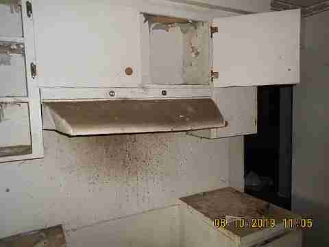 8211 Greenview (19)_m.jpg